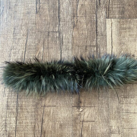NWT Fur Scarf by Adrienne Landau, Raccoon Emerald - Picture 8 of 10